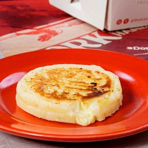 Arepa de Queso x1 - Don Lucho - Lechonería
