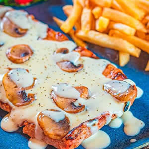 Pechuga y Champiñón - Don Lucho - Lechonería