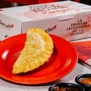 Empanada de Lechona - Don Lucho - Lechonería